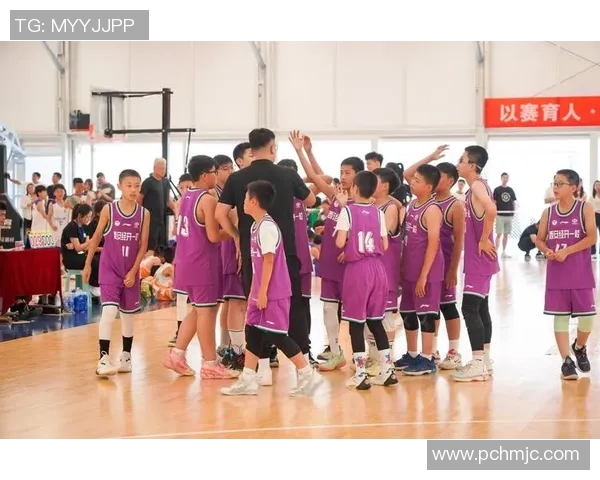 4月19日骑士对决劲敌展现篮球魅力与团队精神的精彩赛事