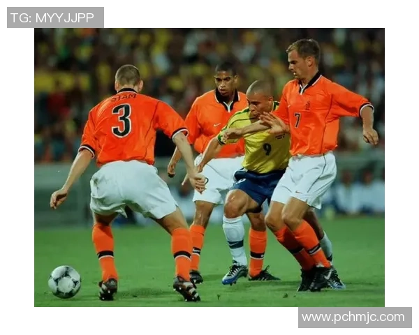 2014年世界杯经典对决回顾荷兰与巴西的激烈较量视频重温